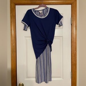 Beautiful LuLaRoe outfit - Julia size XXS - Classic T size XXS